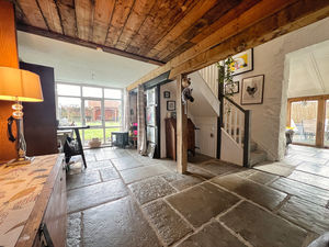 Photo 13- click for photo gallery